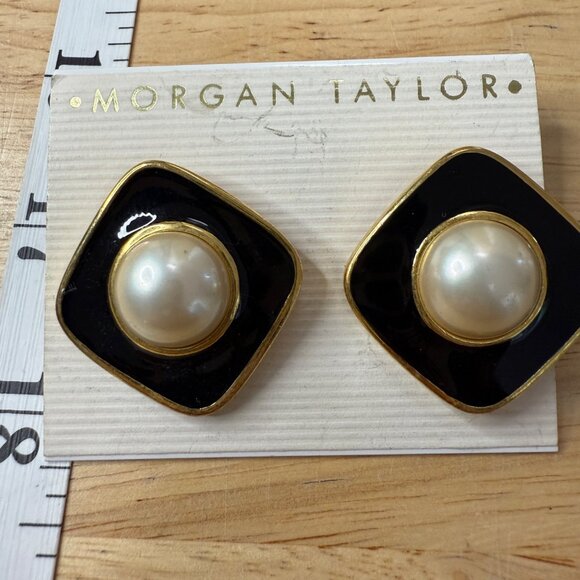 Morgan Taylor Gold-Tone Black Enamel & Faux Pearl Square Pierced Earrings Made I - Picture 4 of 6